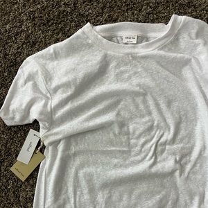 Aritzia Wilfred free white tee BRAND NEW WITH TAGS